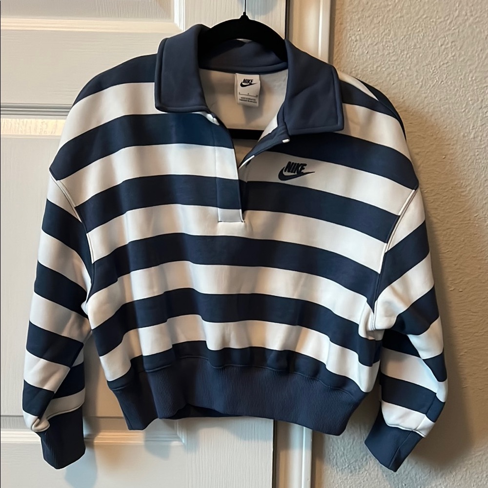 Nike Striped Cropped Pullover Sweatshirt